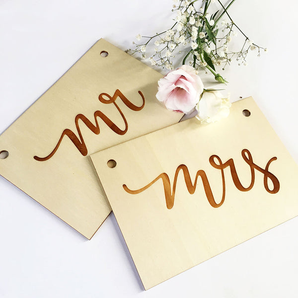 Mr and Mrs Chair Signs